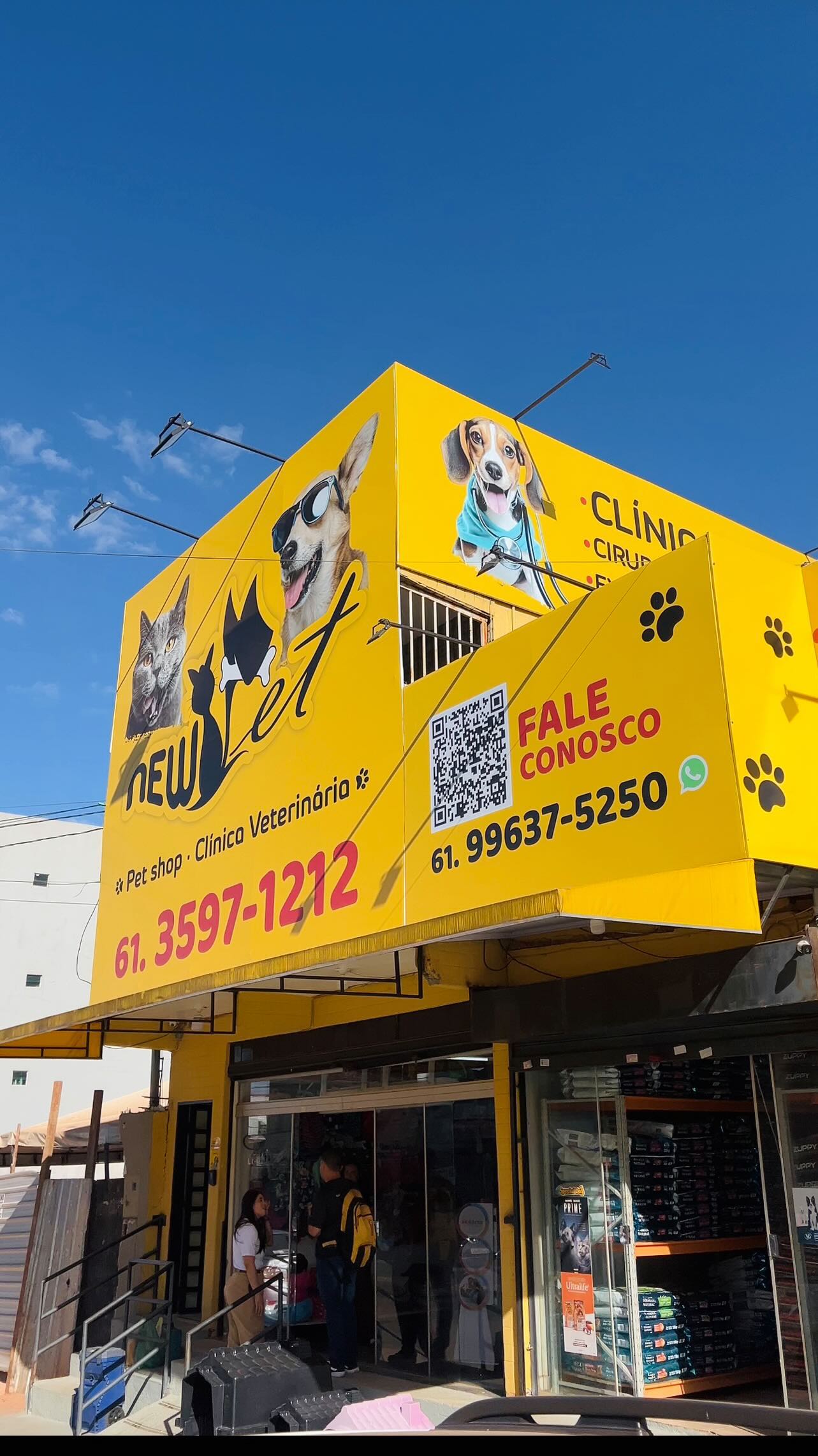 Fachada New Pets